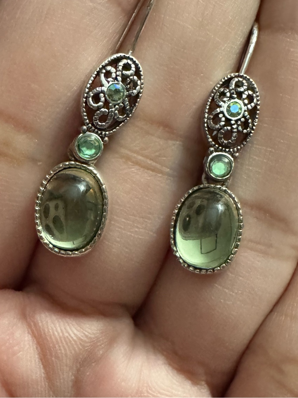 Vintage Avon Silvertoned Green Cabochon Filigree Dangle Earrings w/Crystals